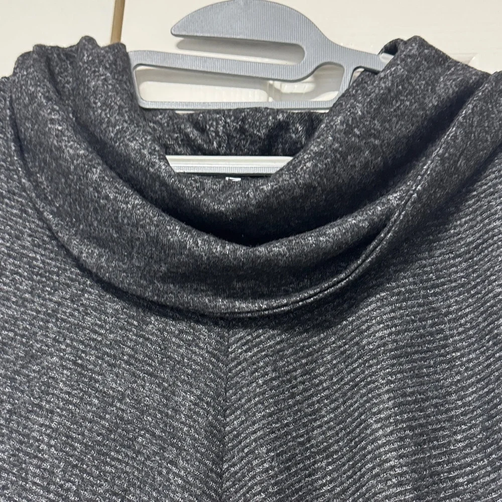 Iz Byer Black Cowl-Neck Draped Tunic Sweater - Picture 2 of 7